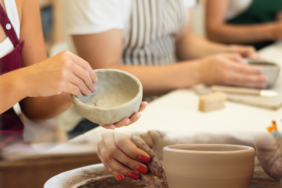 Moda'daki Claymore Art Studio Yeni Sezonda Seramik ve Sanat Programlarını Başlatıyor