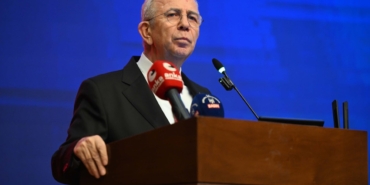 Müslim Sarı'nın Açıklamalarının Ardından Mansur Yavaş CHP'den İstifa Ettiğini Duyurdu