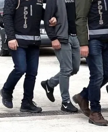 Adalet Bakanlığı koordinesinde düzenlenen Sokaklar Güvende operasyonunda 2 bin 447 şüpheliye adli işlem yapıldı