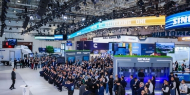 Shandong Heavy Industry ve İştirakleri Hannover'de Yeni Nesil Ticari Araç Çözümlerini Tanıttı