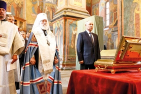 Rusya 14'üncü Yüzyıldan Kalma Prens Dmitri Donskoy'un Kalıntılarını Ukrayna Cephesine Gönderdi