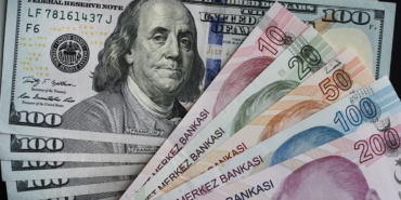 Dolar/TL kuru yeni haftaya yükselişle başlayarak 49,18 ile rekor tazeledi