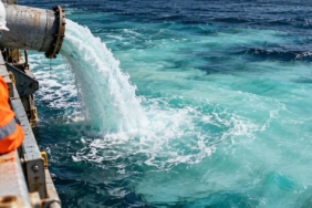 İngiltere'de Bilim İnsanları Deniz Suyunun Karbondioksit Tutma Kapasitesini İncelemek İçin Deney Yaptı