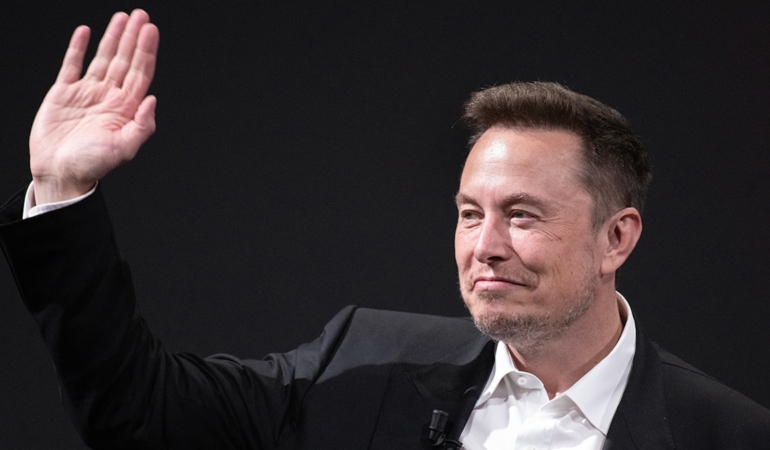 Elon Musk SpaceX ve Tesla Birleşmesi İçin Komiteler Kurulduğunu Duyurdu
